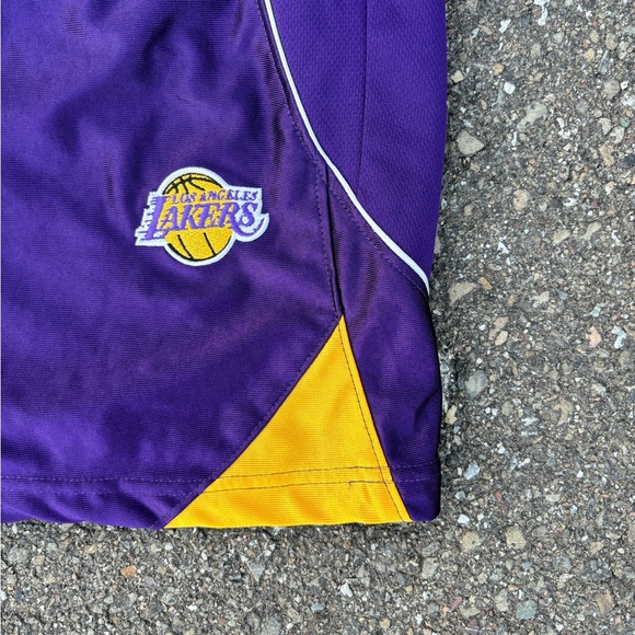 Y2K Los Angeles Lakers Athletic Basketball Shorts - Picture 4 of 9